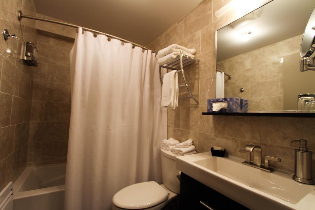 Hotel Saint-Germain Rimouski Room photo