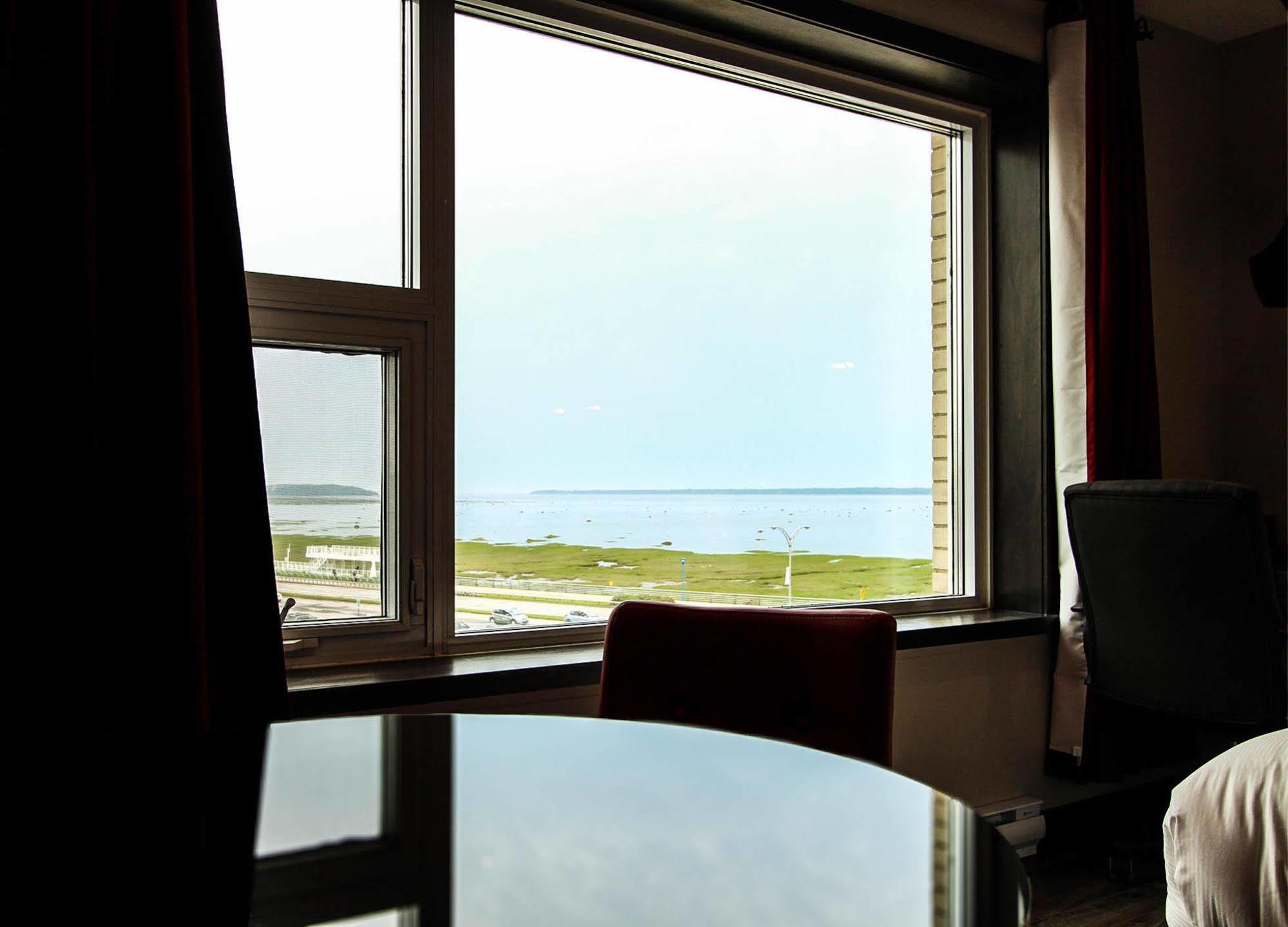 Hotel Saint-Germain Rimouski Exterior photo